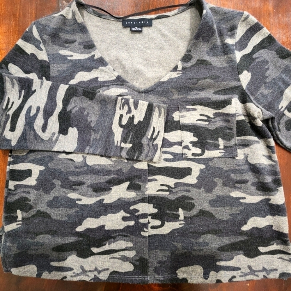 Sanctuary Women's Camo‎ Cropped Sweater Long Sleeve Grey Black Pocket V Neck L/P